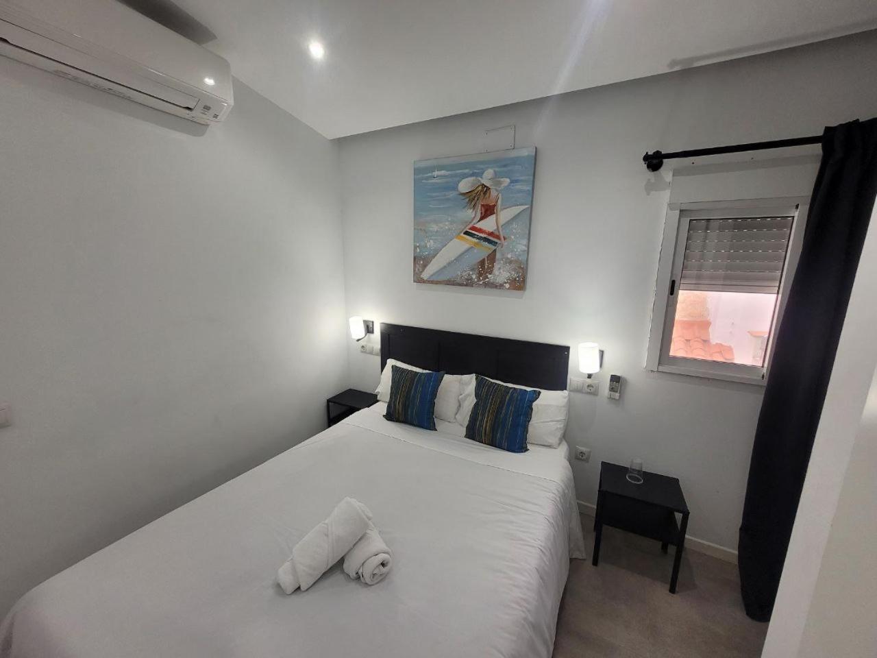 Ayz Frailes - Auto Check-In Property (Adults Only) Malaga Ngoại thất bức ảnh